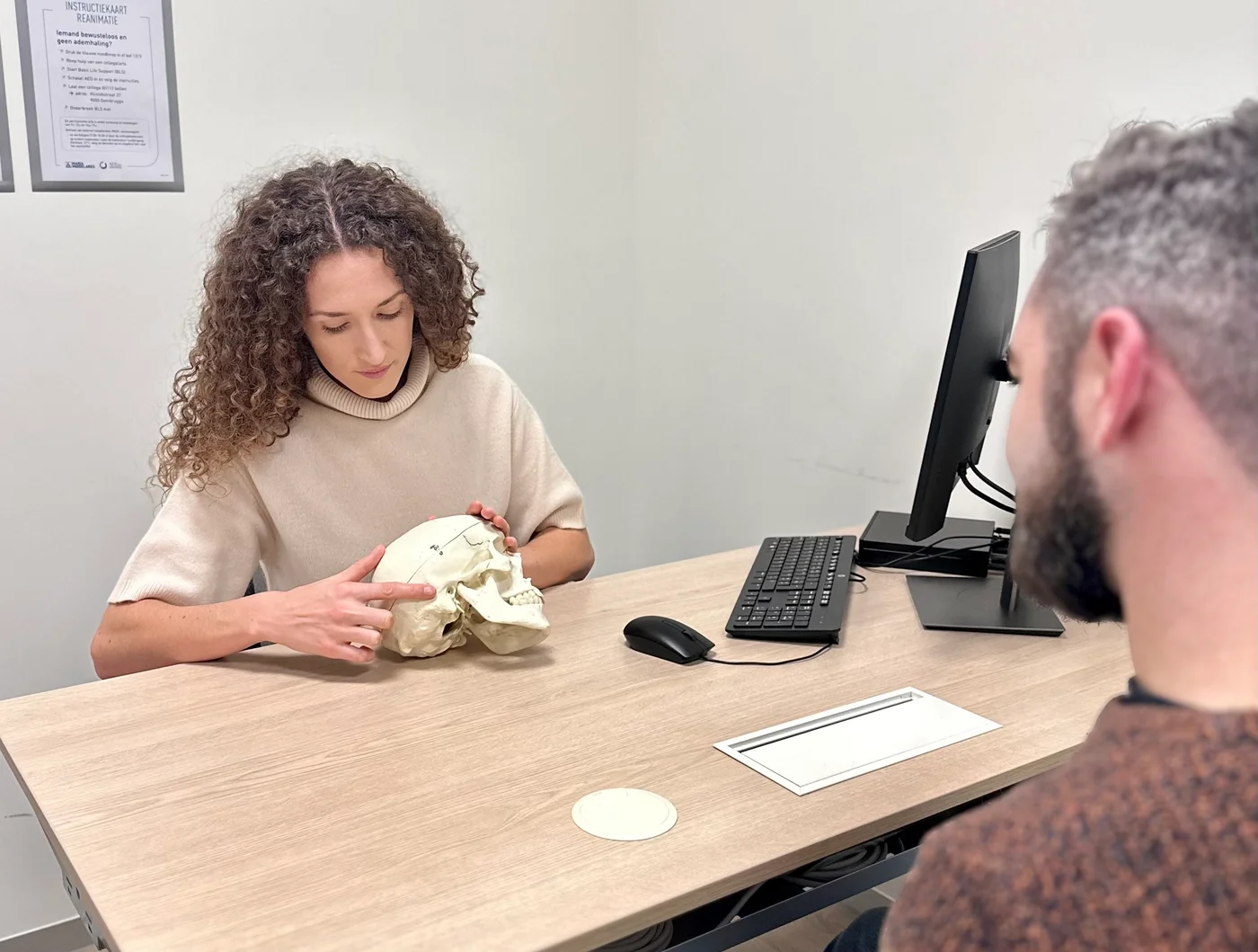 Osteopathie uitleg aan de patiënt